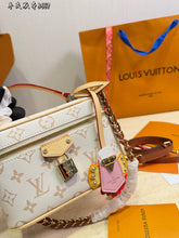 Load image into Gallery viewer, LB1510 LV Nano Speedy Monogram Empreinte Calfskin Edition / 19 cm
