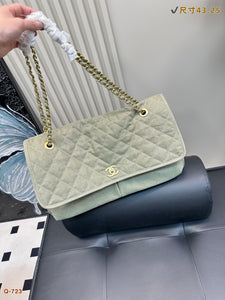 CC1128 Maxi Hobo Bag / 17x9.8x6.3inch