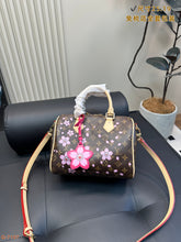 Load image into Gallery viewer, LB1268 Speedy Bandoulière 25 / 9.8 x 7.5 x 5.9 inches
