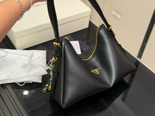 Load image into Gallery viewer, PD398 PRADA Vintage-Inspired Hobo / 37 x 24 cm
