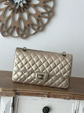 Load image into Gallery viewer, CC1091 Classic Handbag / HIGHEST QUALITY VERSION / 6 × 9.9 × 2.5 in
