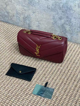Load image into Gallery viewer, YSK420 LOULOU Small in MATELASSÉ Lambskin / 9.4&quot; x 5.5&quot; x 2.4&quot;/HIGHEST QUALITY VERSION
