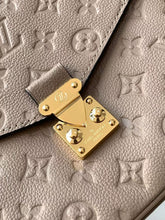 Load image into Gallery viewer, LB1142 Pochette Métis / HIGHEST QUALITY VERSION / 9.8 x 7.5 x 2.8 inches
