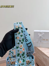 Load image into Gallery viewer, DR649 Dior Lady D-Lite Bag / HIGHEST QUALITY VERSION / 24 cm
