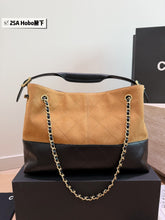Load image into Gallery viewer, CC1492 Chanel 25A Suede Tote / 33×25cm
