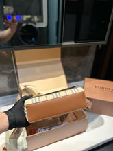 Load image into Gallery viewer, BUR136 Note Bag / 9.8 x 3.3 x 7.1in.

