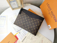 Load image into Gallery viewer, LB835 Daily Pouch / 11.6 x 8.3 x 0.4 inches
