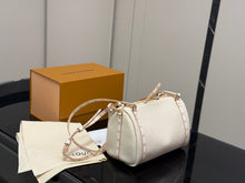 Load image into Gallery viewer, LB1533 LV Express PM Handbag / 26 x 17 x 13.5 cm
