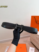 Load image into Gallery viewer, BL274 Hermès Orange Calfskin Leather Belt
