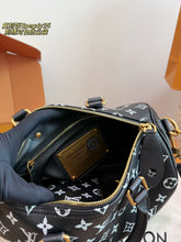 Load image into Gallery viewer, LB1553 Louis Vuitton Speedy P24 / 25 x 18 x 13 cm
