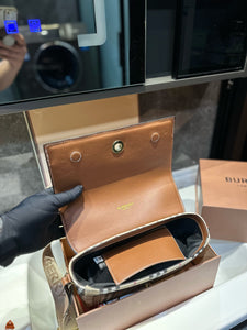 BUR136 Note Bag / 9.8 x 3.3 x 7.1in.