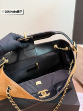 Load image into Gallery viewer, CC1492 Chanel 25A Suede Tote / 33×25cm
