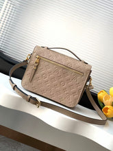 Load image into Gallery viewer, LB1142 Pochette Métis / HIGHEST QUALITY VERSION / 9.8 x 7.5 x 2.8 inches
