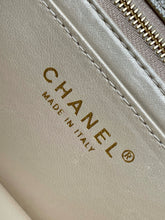 Load image into Gallery viewer, CC1187 Mini / Small Flap Bag / HIGHEST QUALITY VERSION
