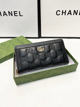 Load image into Gallery viewer, GC652 GG Marmont Zip Around Wallet / 7.5&quot;W x 4.1&quot;H x .8&quot;D
