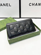 Load image into Gallery viewer, GC652 GG Marmont Zip Around Wallet / 7.5&quot;W x 4.1&quot;H x .8&quot;D
