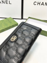 Load image into Gallery viewer, GC652 GG Marmont Zip Around Wallet / 7.5&quot;W x 4.1&quot;H x .8&quot;D
