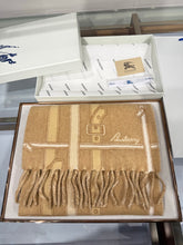 Load image into Gallery viewer, CLTH504 Burberry Reversible Cashmere Scarf
