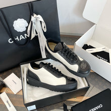 Load image into Gallery viewer, SE1517 CC Sneakers / Size9-10
