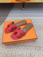 Load image into Gallery viewer, SE1583 Hermes Oran Sandal / Size5-12
