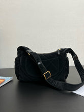 Load image into Gallery viewer, CC1045 Large/Maxi Hobo Bag / HIGHEST QUALITY VERSION
