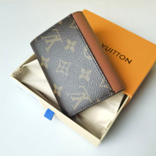 Load image into Gallery viewer, LB1028 Rosalie Coin Purse / 4.3 x 3.1 x 1 inches
