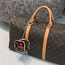 Load image into Gallery viewer, JW1000 LV x TM Cube Pouch
