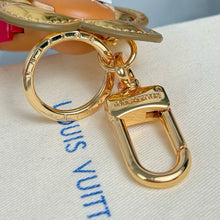 Load image into Gallery viewer, JW1001 LV Vivienne Fashionista Bag Charm
