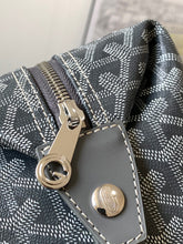 Load image into Gallery viewer, GY026 Boeing Pouch / HIGHEST QUALITY VERSION / 9.4x4.7x5.1inch
