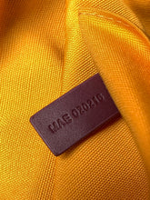 Load image into Gallery viewer, GY027 Boeing Pouch / HIGHEST QUALITY VERSION / 9.4x4.7x5.1inch
