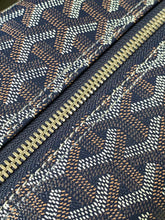 Load image into Gallery viewer, GY028 Boeing Pouch / HIGHEST QUALITY VERSION / 9.4x4.7x5.1inch
