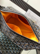 Load image into Gallery viewer, GY029 Boeing Pouch / HIGHEST QUALITY VERSION / 9.4x4.7x5.1inch
