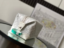 Load image into Gallery viewer, GY030 Boeing Pouch / HIGHEST QUALITY VERSION / 9.4x4.7x5.1inch
