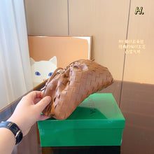 Load image into Gallery viewer, BV060 Mini Pouch / 5.1x8.6x1.9inch
