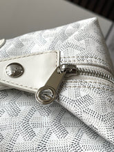 Load image into Gallery viewer, GY030 Boeing Pouch / HIGHEST QUALITY VERSION / 9.4x4.7x5.1inch
