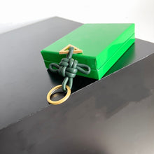 Load image into Gallery viewer, JW771 BV Triangle Key Ring
