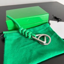 Load image into Gallery viewer, JW772 BV Triangle Key Ring
