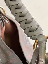 Load image into Gallery viewer, LB893 FLIGHT MODE / HIGHEST QUALITY VERSION /  13.8 x 15.7 x 6.7 inches
