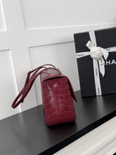 Load image into Gallery viewer, CC1520 Chanel 26S Maxi Flap Bag / HIGHEST QUALITY VERSION / 19.5 × 32 × 10 cm
