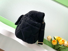 Load image into Gallery viewer, CC1046 Large/Maxi Hobo Bag / HIGHEST QUALITY VERSION
