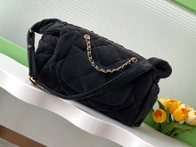 Load image into Gallery viewer, CC1045 Large/Maxi Hobo Bag / HIGHEST QUALITY VERSION
