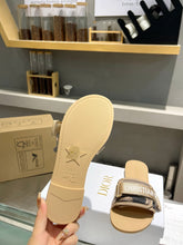 Load image into Gallery viewer, SE1453 Dioramour Dio(r)evolution Slide / Size5-11
