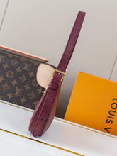 Load image into Gallery viewer, LB1335 Pochette LV BLoom / 9.1 x 3.9 x 1.6 inches / HIGHEST QUALITY VERSION
