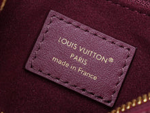 Load image into Gallery viewer, LB1335 Pochette LV BLoom / 9.1 x 3.9 x 1.6 inches / HIGHEST QUALITY VERSION
