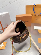 Load image into Gallery viewer, LB822 Mini Bumbag /  6.7 x 4.7 x 3.7 inches
