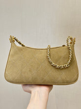 Load image into Gallery viewer, CC1526 Chanel 26A Métiers d'Art Hobo Bag / HIGHEST QUALITY VERSIONn / 34 × 22.5 × 6.5 cm
