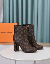 Load image into Gallery viewer, SE1455 LV Silhouette Ankle Boot / Size5-11
