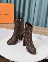 Load image into Gallery viewer, SE1455 LV Silhouette Ankle Boot / Size5-11
