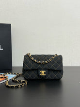 Load image into Gallery viewer, CC1048 Mini Classic Handbag / HIGHEST QUALITY VERSION / 4.7 x 7.9 x 2.4in
