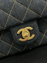 Load image into Gallery viewer, CC1048 Mini Classic Handbag / HIGHEST QUALITY VERSION / 4.7 x 7.9 x 2.4in
